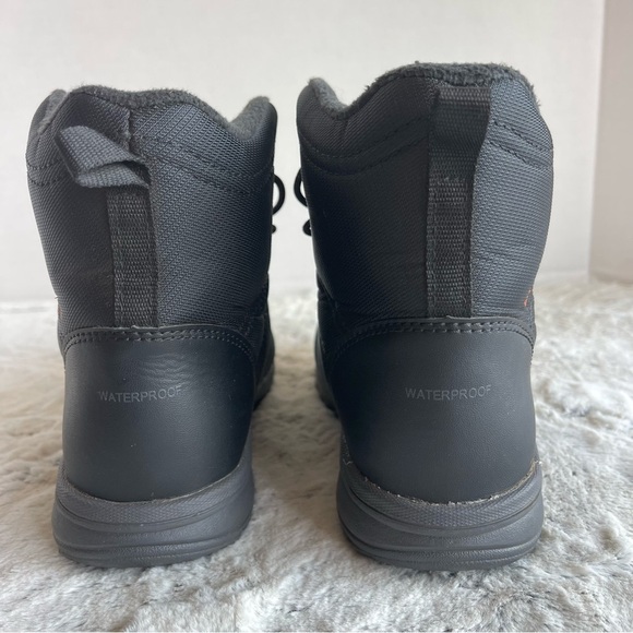Youth Fairbanks™ Omni-Heat™ Waterproof Winter Boot Youth Size 2 - Picture 3 of 8